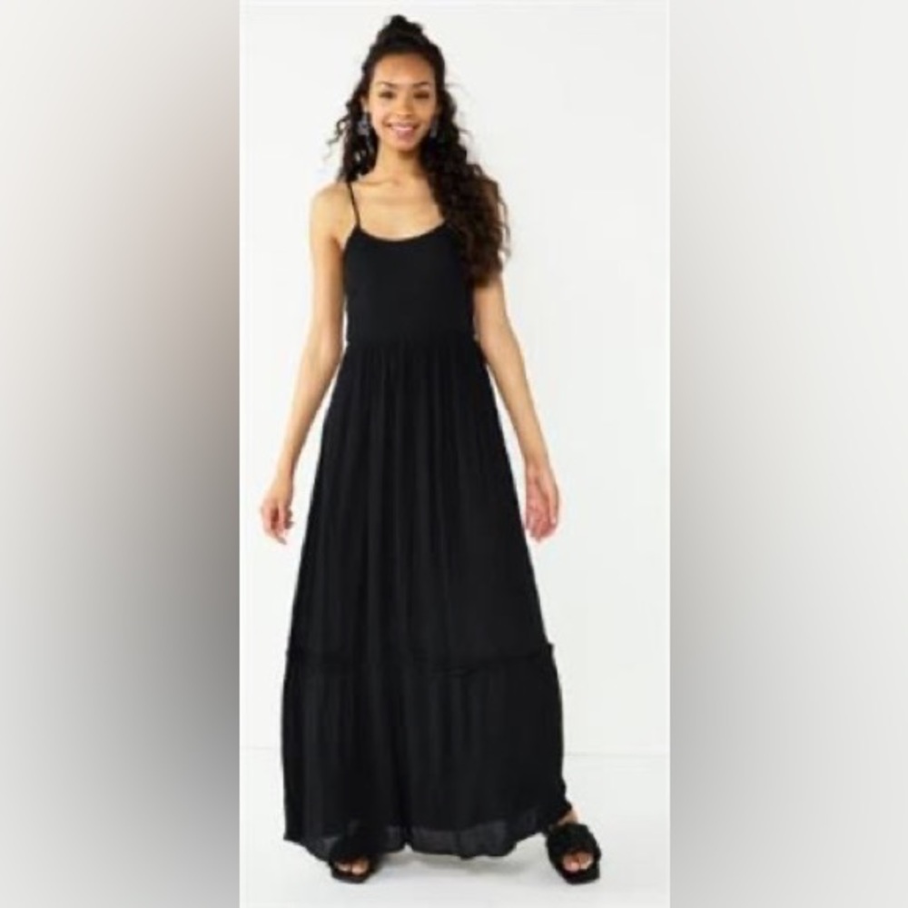 So Junior Girls Smocked Tiered Maxi Dress sz:M, Black